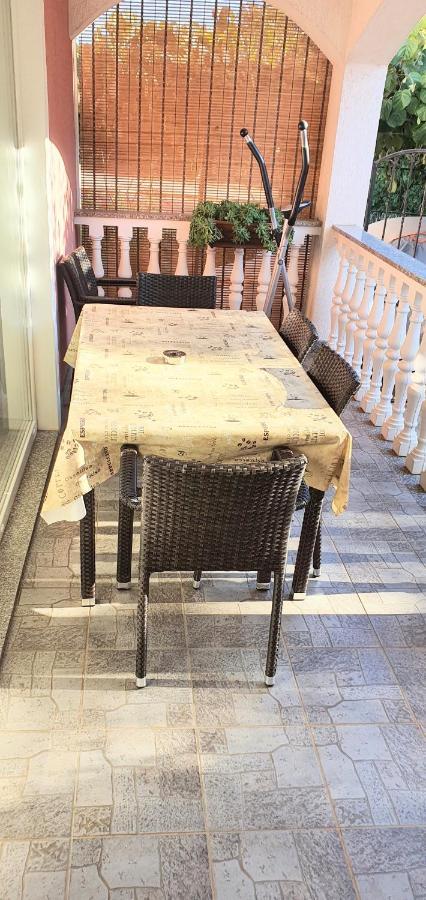 Apartmani Radmila Nova Vas  Ngoại thất bức ảnh