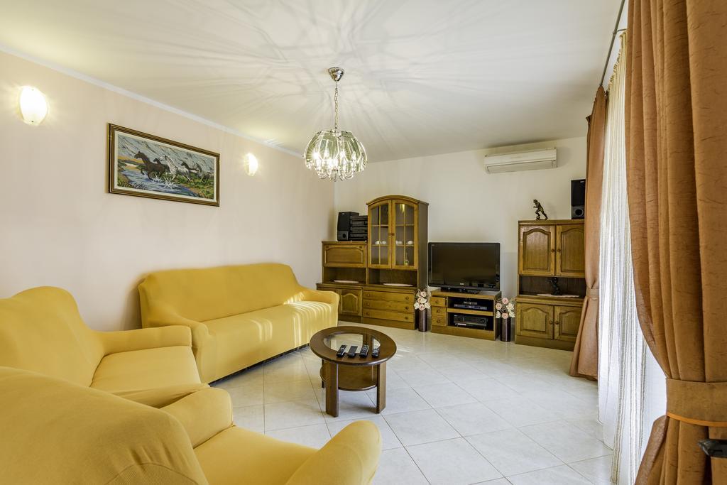 Apartmani Radmila Nova Vas  Ngoại thất bức ảnh